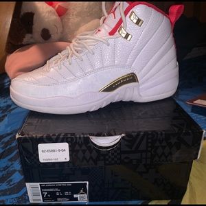 Air Jordan Retro 12s (Fiba)